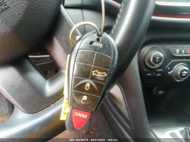 1C3CDFBB8GD644193 Dodge DART SXT
