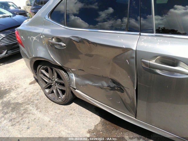 JTHBA1D25J5062701 Lexus Is Is 300