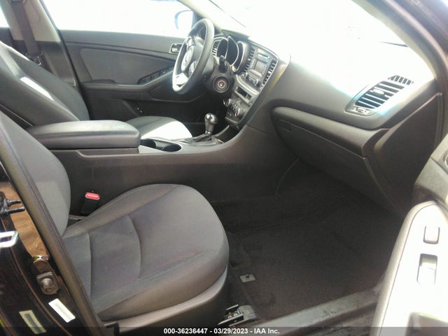 2015 Kia Optima, VIN: 5XXGM4A74FG375161