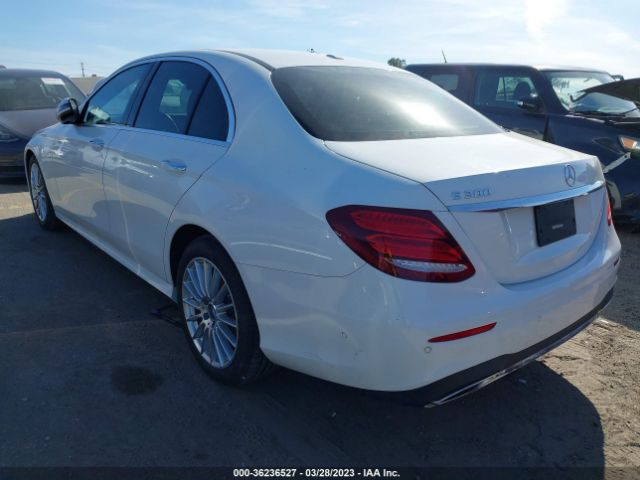 WDDZF4JB2HA078126 Mercedes-Benz E-class E 300