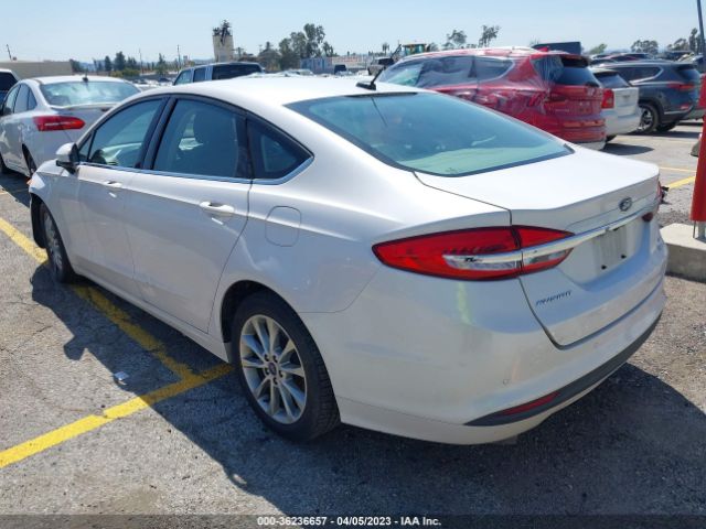 3FA6P0HD5HR293778 Ford FUSION SE