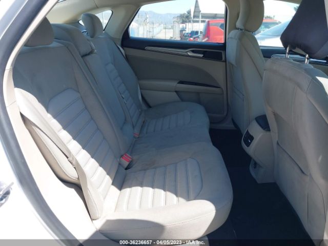 3FA6P0HD5HR293778 Ford FUSION SE