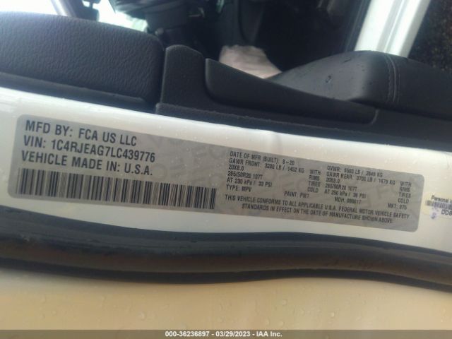 1C4RJEAG7LC439776 Jeep Grand Cherokee Altitude