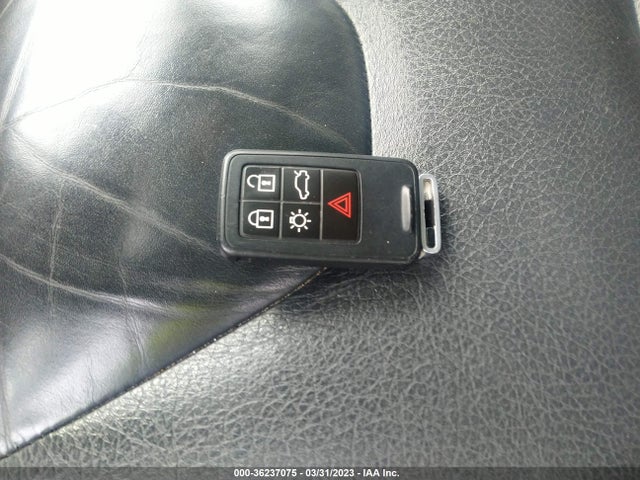 2010 VOLVO XC60 3.0T VIN: YV4992DZ0A2026876