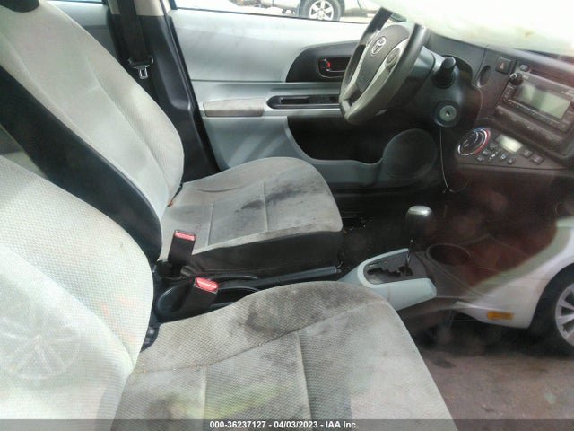 Toyota Prius C One/three/two/four 2014 JTDKDTB37E1566244 Image 6