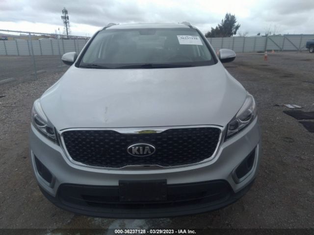 5XYPG4A38HG195877 KIA SORENTO LX
