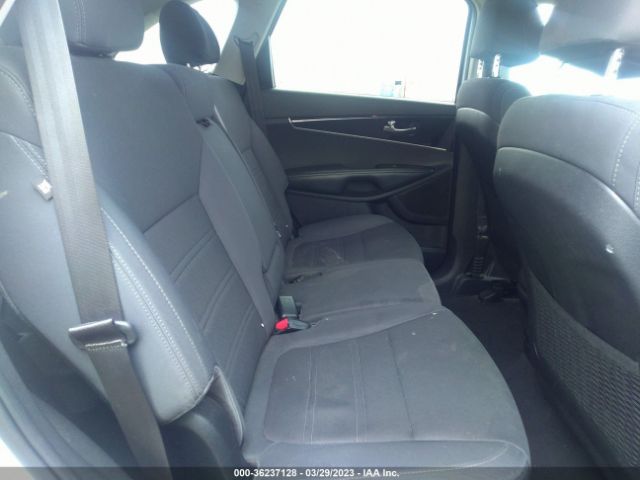 5XYPG4A38HG195877 KIA SORENTO LX