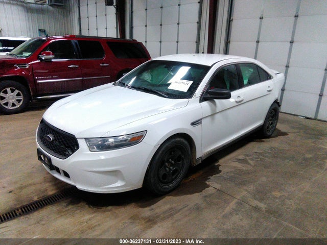 Ford SEDAN POLICE INTERCEPTOR 2014 1FAHP2MTXEG153813 Image 2