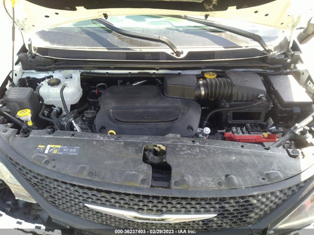2C4RC1CG1NR226915 Chrysler Voyager Lx