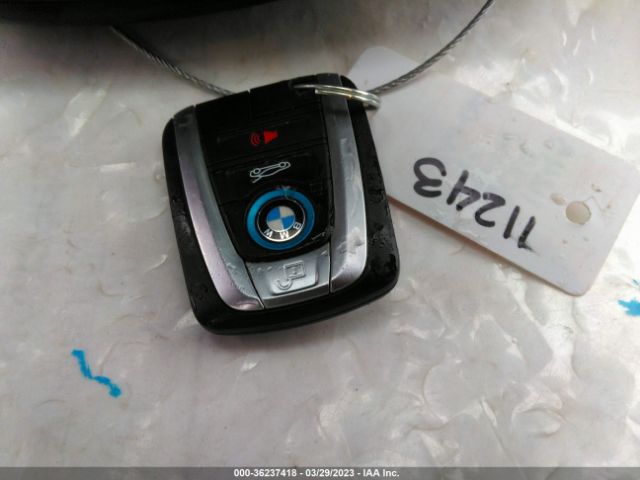 WBY2Z6C51KVG97727 BMW I8
