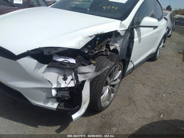 Tesla Model X 90d/75d/100d 2017 5YJXCBE29HF044488 Image 8
