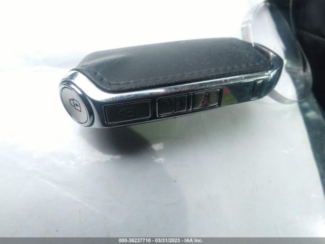 KNAE15LAXK6045156 KIA Stinger Base