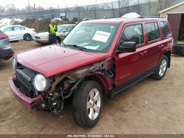 1C4NJRFB8GD598485 Jeep Patriot Latitude
