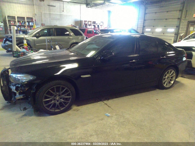 BMW 5 Series 528i 2016 WBA5A5C52GG355306 Image 2