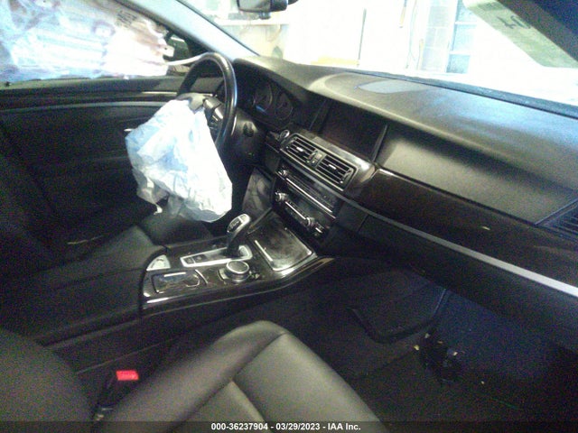 BMW 5 Series 528i 2016 WBA5A5C52GG355306 Image 5