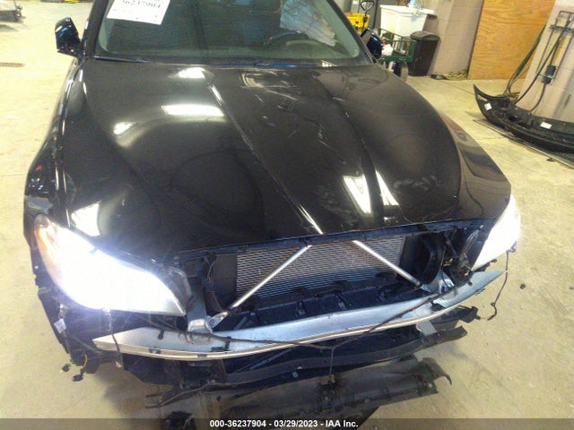BMW 5 Series 528i 2016 WBA5A5C52GG355306 Image 6