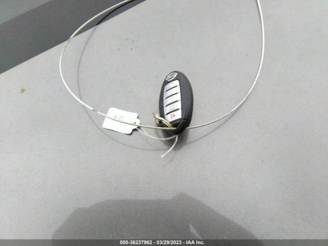 5N1AT2MT0HC882725 Nissan Rogue Sl