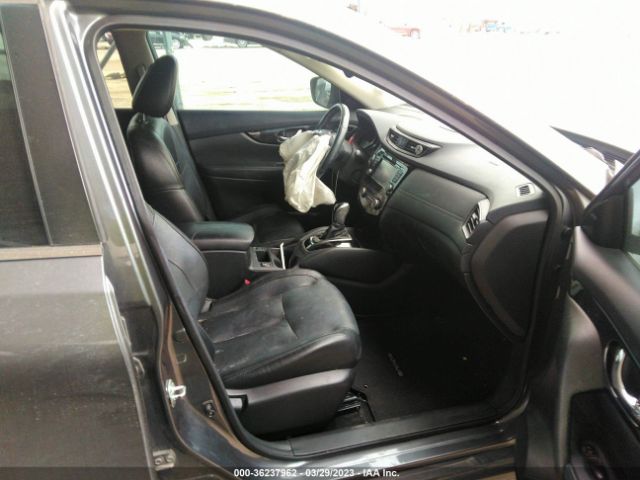 5N1AT2MT0HC882725 Nissan Rogue Sl