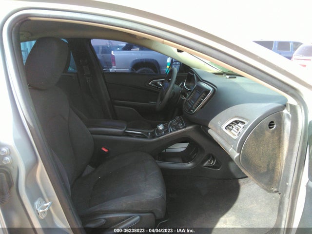 Chrysler 200 Limited 2015 1C3CCCAB7FN702290 Image 5