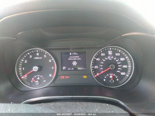 3KPF24AD8KE043136 KIA Forte Lxs