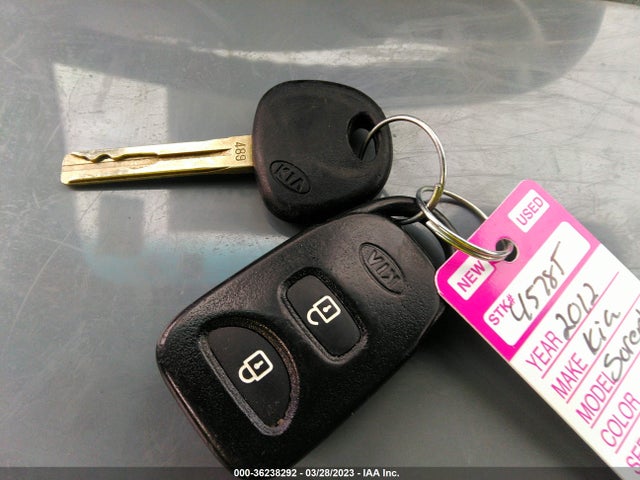 2012 KIA SORENTO LX VIN: 5XYKTDA21CG235366