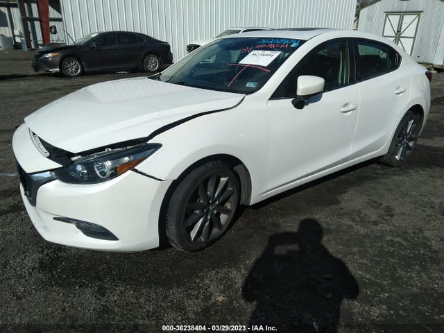 2018 MAZDA MAZDA3 4-DOOR TOURING VIN: 3MZBN1V35JM250946