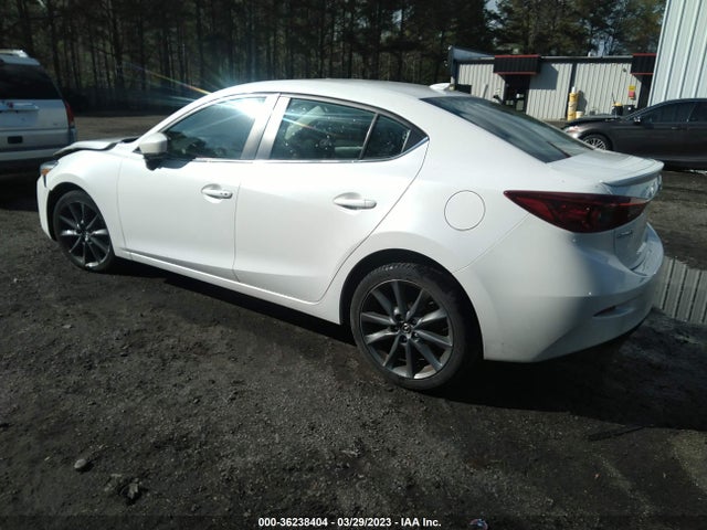 2018 MAZDA MAZDA3 4-DOOR TOURING VIN: 3MZBN1V35JM250946