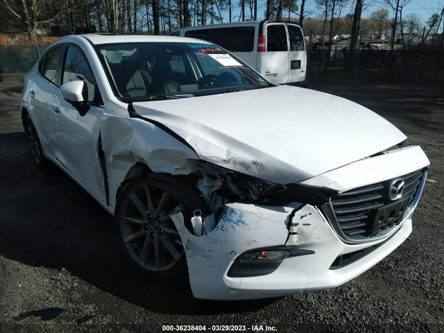 2018 MAZDA MAZDA3 4-DOOR TOURING VIN: 3MZBN1V35JM250946