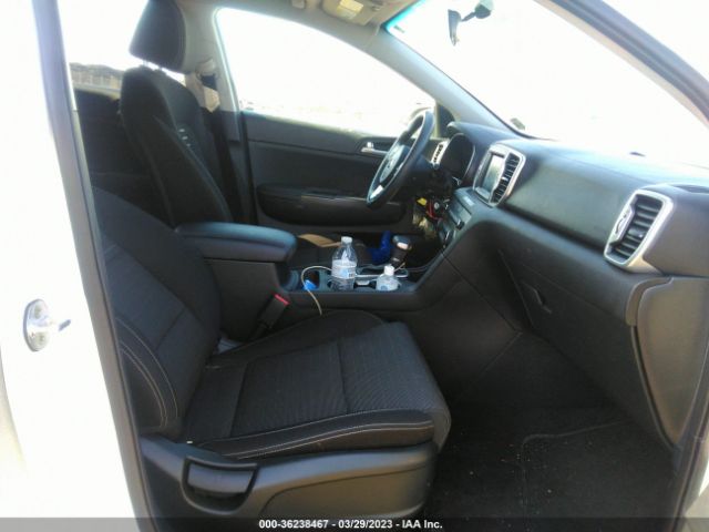 KNDPMCAC4K7555833 KIA Sportage Lx