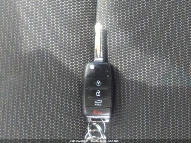 3KPFK4A70HE058457 KIA FORTE LX
