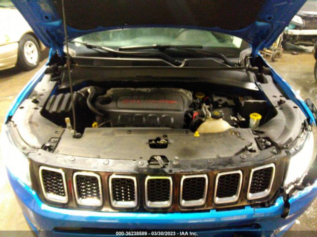 3C4NJDBB1JT176410 Jeep Compass Latitude