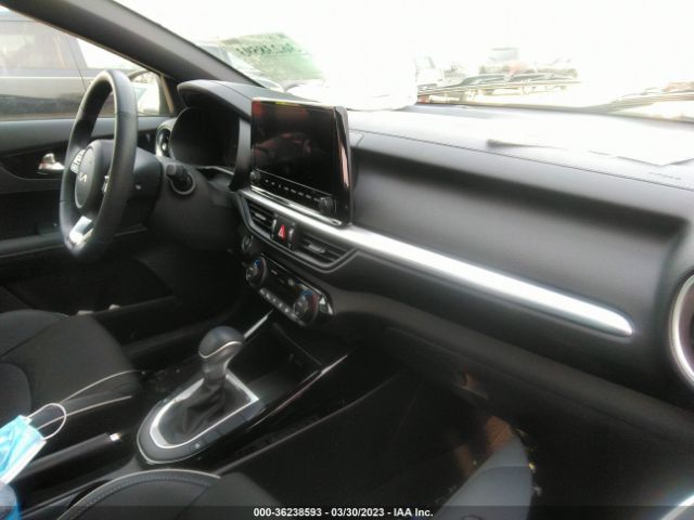 3KPF54AD0NE432509 KIA Forte Gt-line
