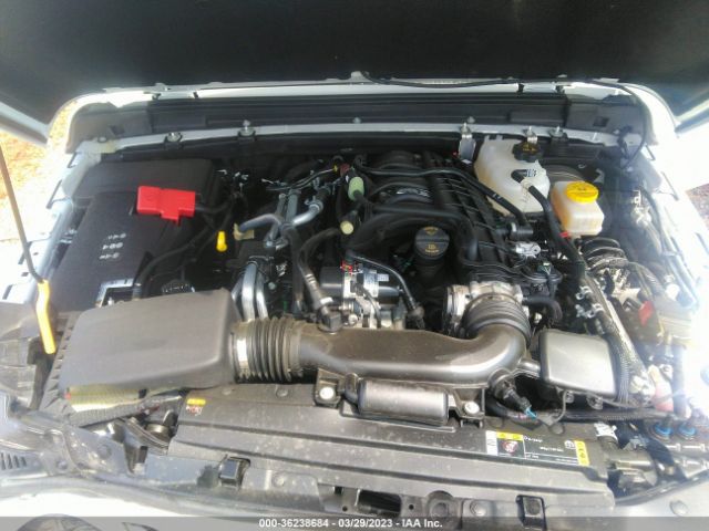 1C4HJXEG4PW511426 Jeep Wrangler Sahara
