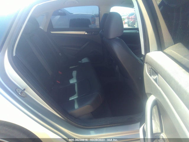 1VWAT7A31EC039275 Volkswagen Passat Wolfsburg Ed
