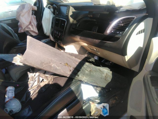 2C4RDGCG2KR726030 Dodge Grand Caravan Sxt