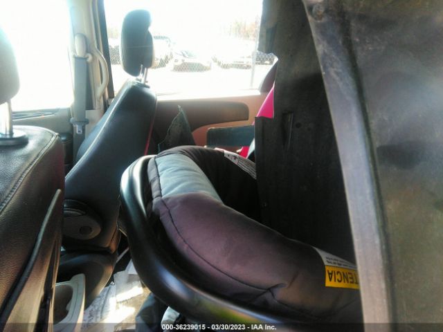 2C4RDGCG2KR726030 Dodge Grand Caravan Sxt