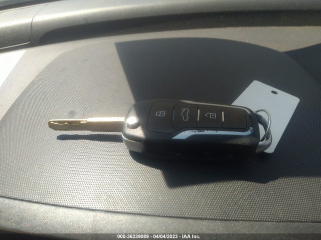 2009 HONDA CR-V LX VIN: 3CZRE38369G704182