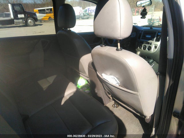 2005 FORD ESCAPE XLT VIN: 1FMYU93185KD85685