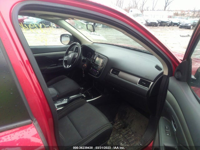 JA4AZ2A33HZ035065 Mitsubishi Outlander Es
