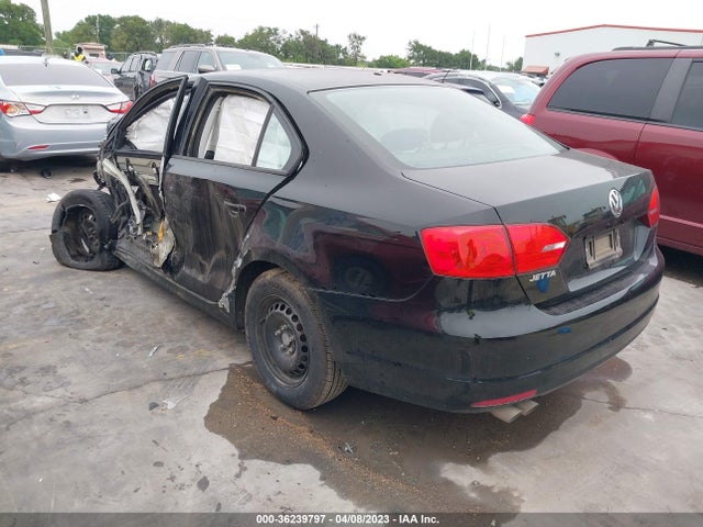 3VW2K7AJ7EM432993 Volkswagen Jetta Sedan S
