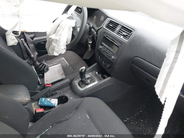 3VW2K7AJ7EM432993 Volkswagen Jetta Sedan S