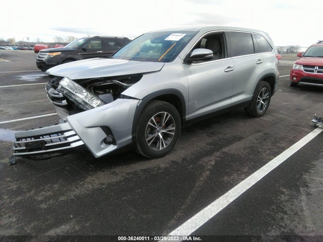 Toyota Highlander Le 2019 5TDZZRFH5KS336046 Image 2