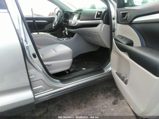 Toyota Highlander Le 2019 5TDZZRFH5KS336046 Image 7
