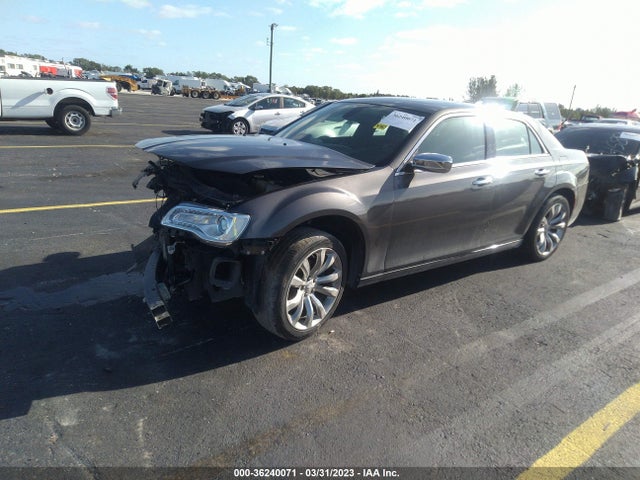 Chrysler 300 Limited 2019 2C3CCAEG5KH563001 Image 2