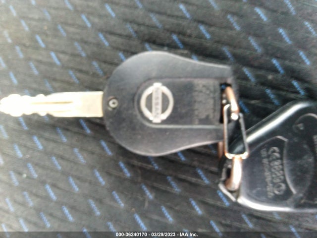 2013 NISSAN SENTRA SR VIN: 3N1AB7AP0DL642037