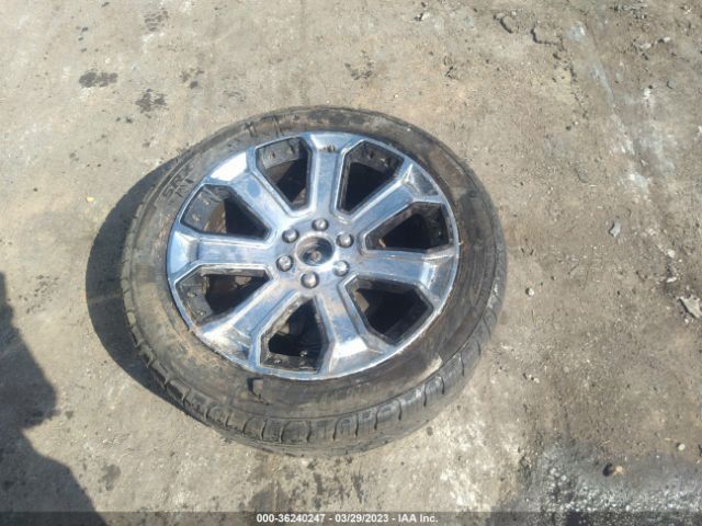 1GKS2GKC4HR383259 GMC Yukon Xl Slt