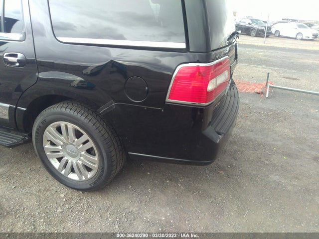2008 LINCOLN NAVIGATOR VIN: 5LMFU28568LJ19989