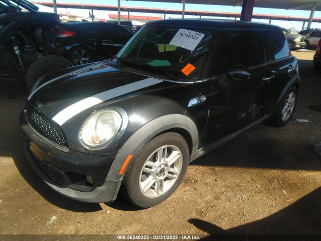 2013 MINI COOPER HARDTOP S VIN: WMWSV3C59DT392240