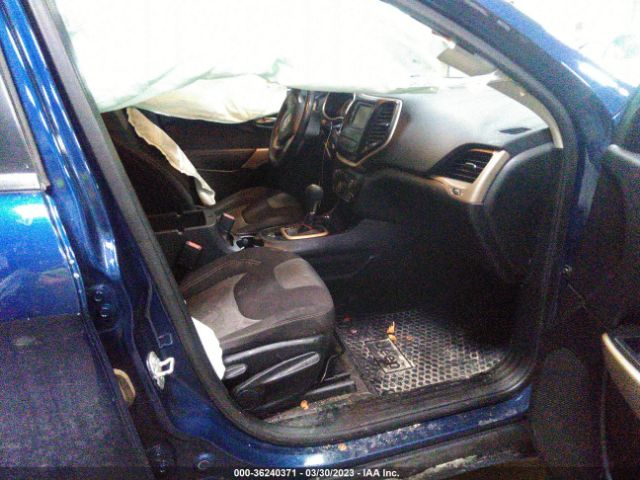 1C4PJMCX6JD599606 Jeep Cherokee Latitude