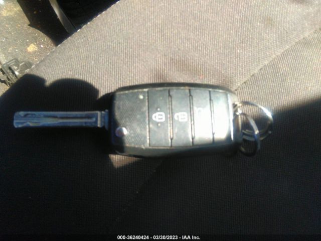 KNDJN2A28F7805486 KIA Soul Base